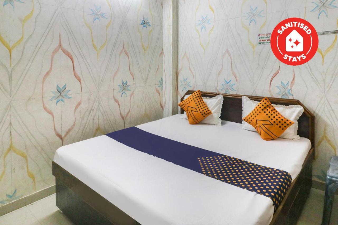 Jaunpur Spot On 67728 Ashish Guest House المظهر الخارجي الصورة