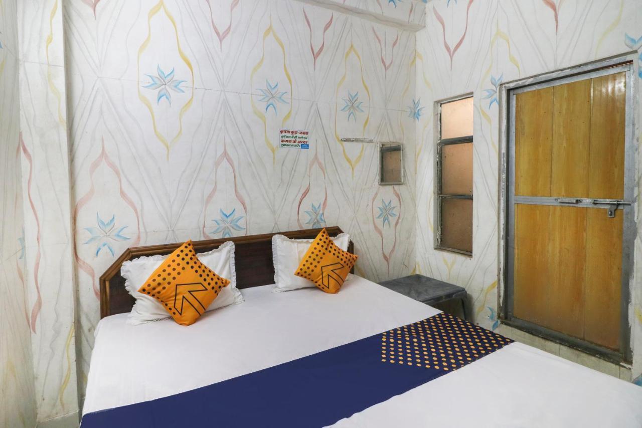 Jaunpur Spot On 67728 Ashish Guest House المظهر الخارجي الصورة