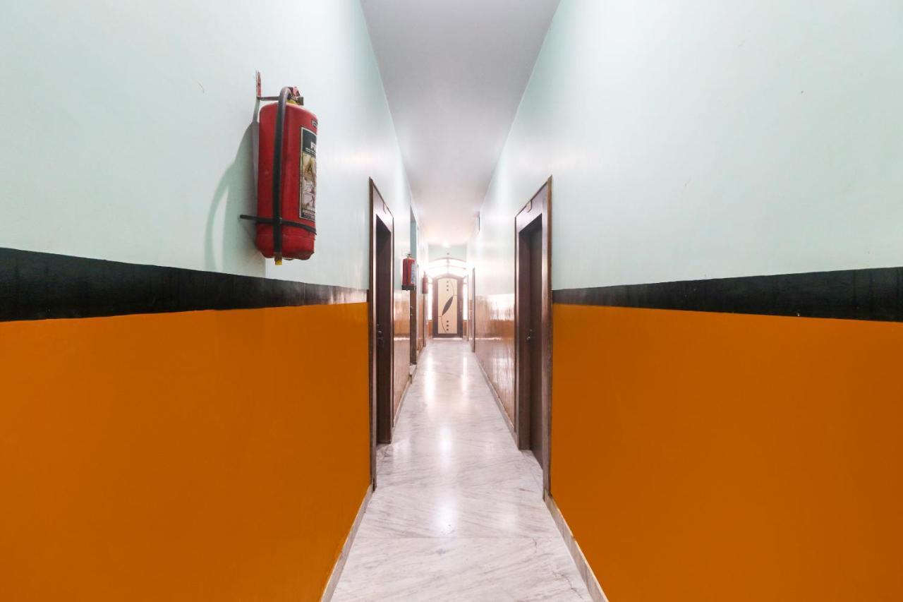 Jaunpur Spot On 67728 Ashish Guest House المظهر الخارجي الصورة